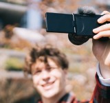 Η Sony ανακοινώνει τη νέα Vlog Camera ZV-E10 με εναλλάξιμους φακούς για Vloggers και δημιουργούς βίντεο