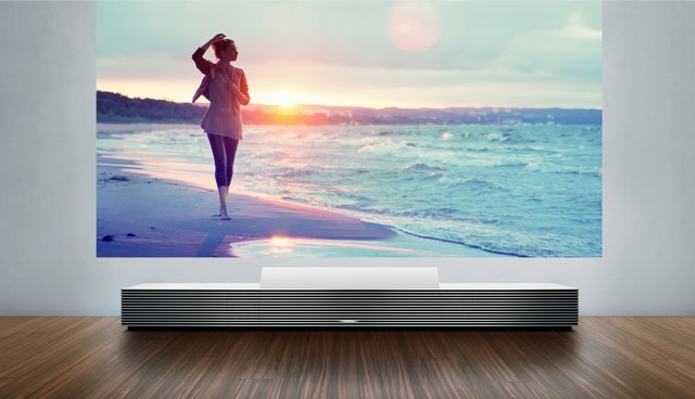 Sony 4K Ultra Short Throw για ταινίες… σε άλλη διάσταση!