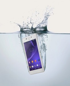 04 Xperia M2 Aqua in Water
