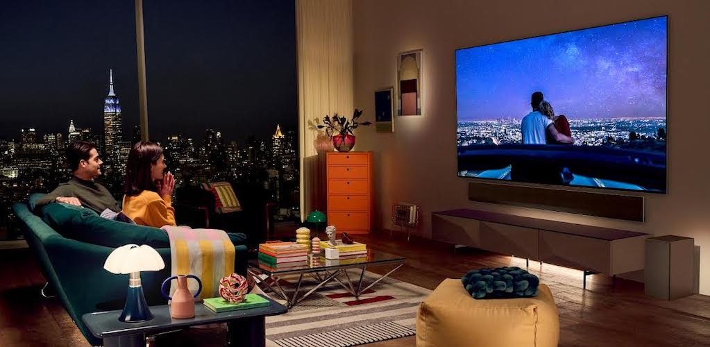 Αναβαθμίστε την εορταστική σας διακόσμηση με μια LG OLED