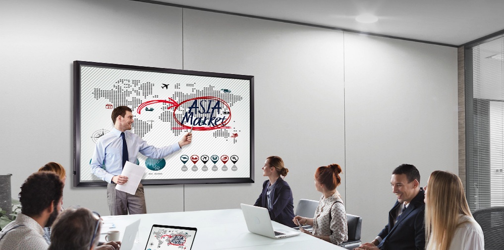 LG: Aνακοίνωση της 86’’ Ultra HD οθόνης αφής TR3D