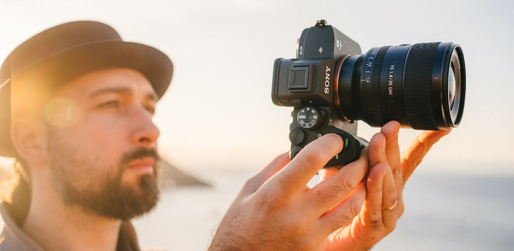 Η ALPHA 7 IV της Sony υπερβαίνει τα καθιερωμένα