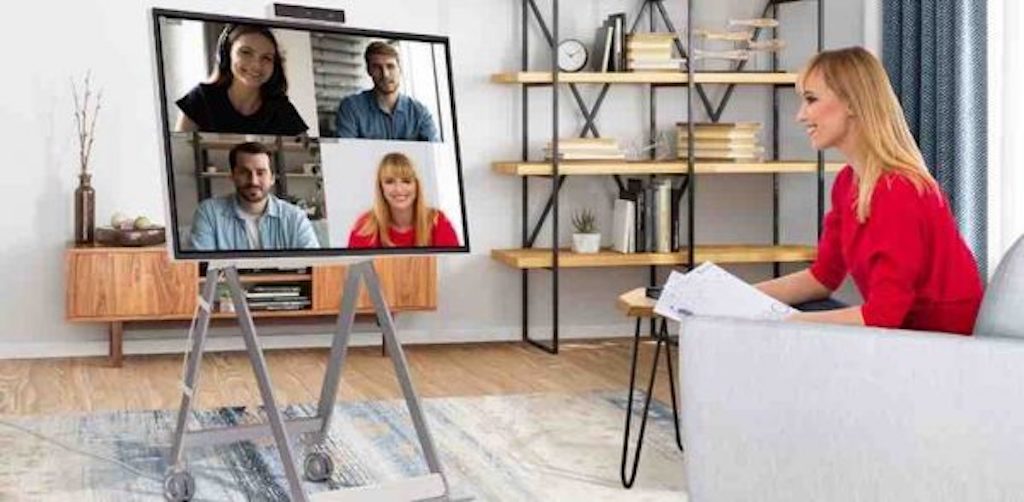 LG OneQuick Flex: Με ενσωματωμένη δυνατότητα φωνητικών και βίντεο κλήσεων κάνει τη δουλειά από το σπίτι ακόμα πιο εύκολη