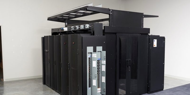 Το νέο HyperPod Rack Ready σύστημα της Schneider Electric