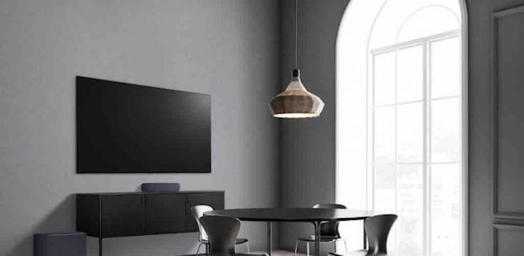 Το Soundbar της LG με τον πιο κομψό σχεδιασμό προσφέρει πλούσιο ήχο για τους λάτρεις ταινιών και μουσικής