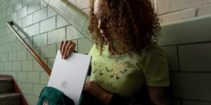 Apple MacBook Air lifestyle 01