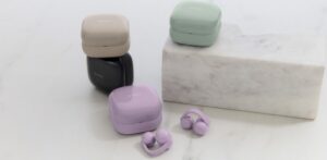 LinkBudsClip 4Colours In situation2 Large