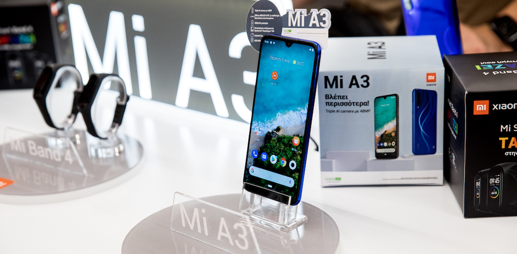 Το νέο Xiaomi Smartphone  Mi A3 και το νέο  Mi Smart Band 4  από την Info Quest Technologies