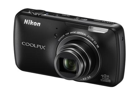 Nikon Coolpix S800c: Εξοπλισμένη με Android