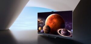 TCL C825 lifestyle 600x293