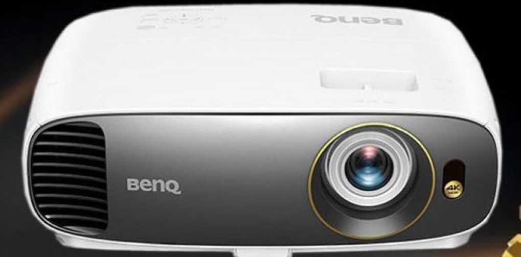Νέος βιντεοπροβολέας BenQ W1700 από τη CPI