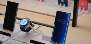 Galaxy z launch event 2025 1 600x294