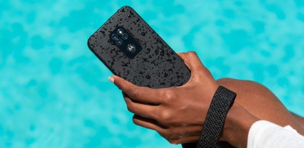 Motorola Defy: Ένα πληρέστατο smartphone με… sexy “πανοπλία”, έτοιμο για περιπέτεια!