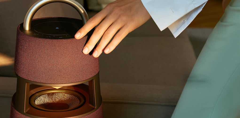 Το στυλ και η αισθητική συναντούν την τεχνολογία και την ποιότητα ήχου στο νέο XBOOM 360 RP4 ασύρματο ηχείο της LG