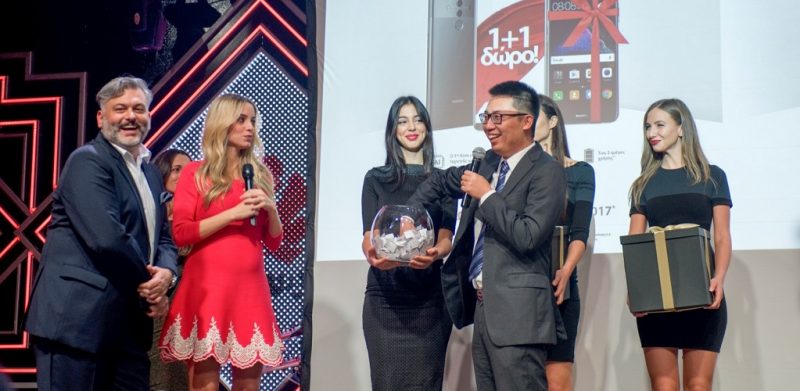 Το απόλυτο unboxing των Χριστουγέννων από τη Huawei